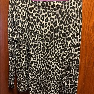 - - Mario Serrani Snow leopard print ladies top size XL EUC